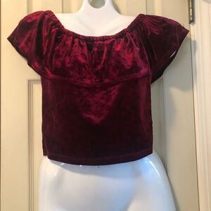 Hot kiss size medium crop top velvet feel